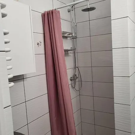 Pokoj Z Kuchnia I Lazienka Zyrardow Exterior photo